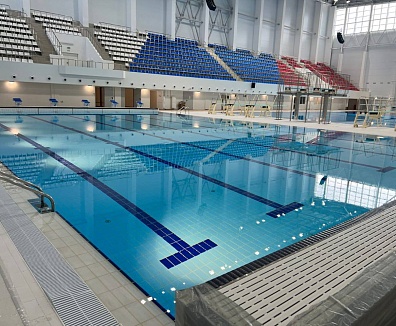 Спортивный бассейн олимпийского формата "Город Спорта" в Баскет Холле. Чаши до 50 метров длиной и 6 метров глубиной